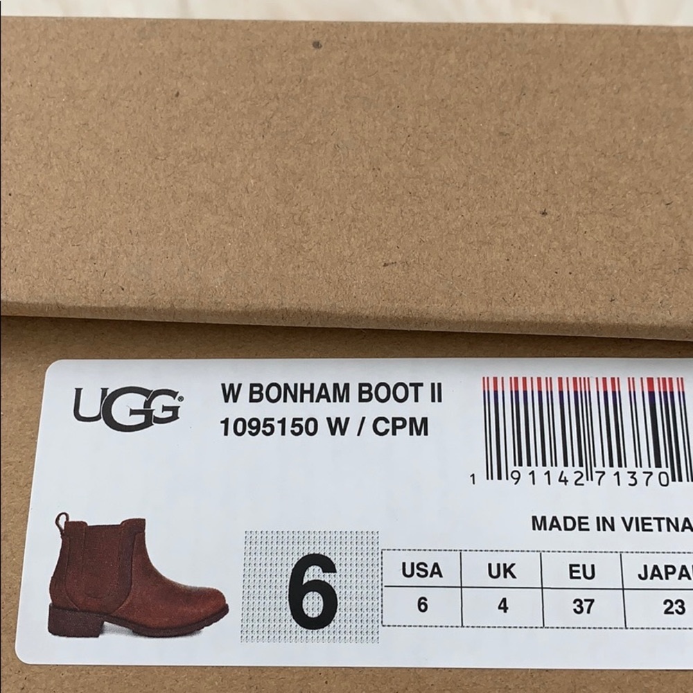 Authentic UGG Bonham 2 Waterproof Chelsea Boots - Picture 7 of 7